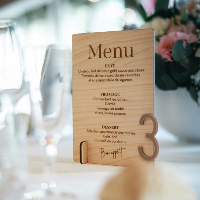 Menu mariage personnalisé bois 14x20 cm et numéro de table acrylique beige - Bohème