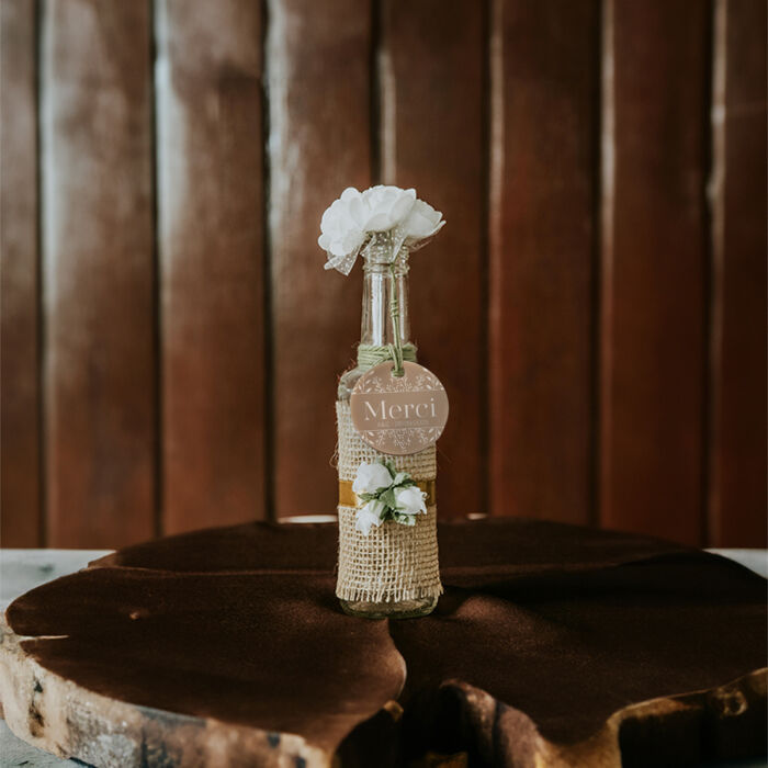 Etiquette cadeau mariage personnalisée Merci prénoms mariés acrylique beige 3,5x3,5 cm - Bohème