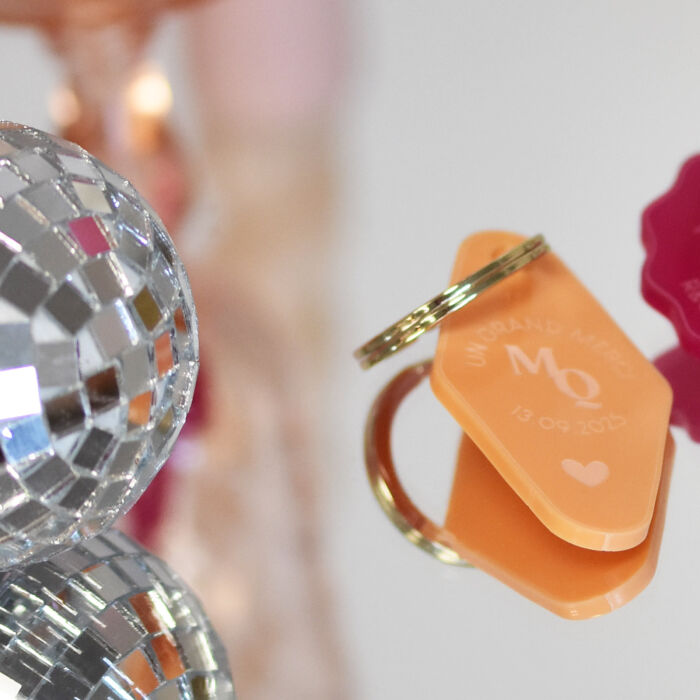 Porte-clés mariage personnalisé motel acrylique orange 2,8x5,5 cm - Pop - ambiance