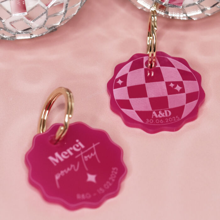 Porte-clés mariage personnalisé disco acrylique fuchsia 4x4 cm - Pop - ambiance