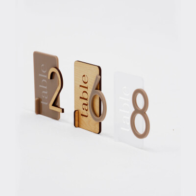 Numéro de table personnalisé acrylique beige 75x92 - Bohème