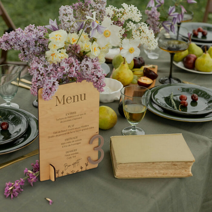 Menu mariage personnalisé bois 14x20 cm et numéro de table acrylique beige - Bohème