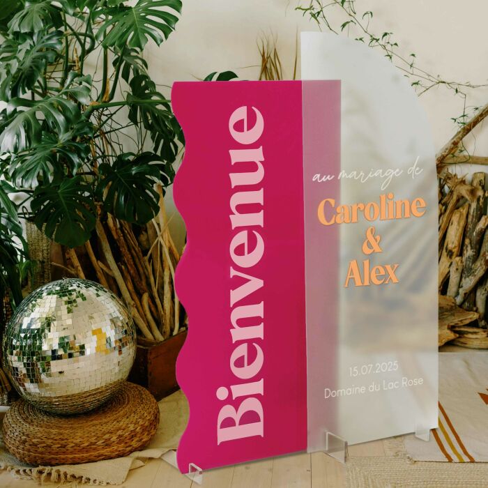 Panneau bienvenue double mariage personnalisé acrylique givré et acrylique fuchsia 58x98 cm - Pop