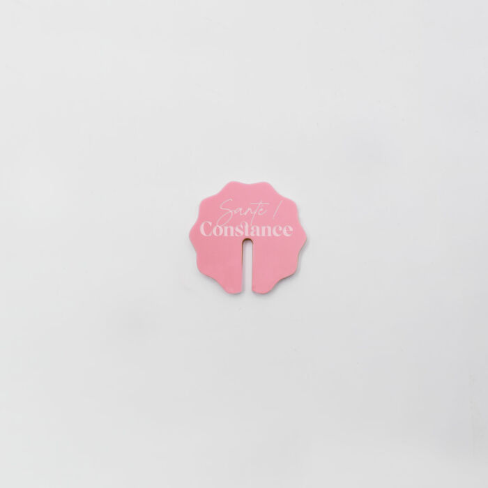 Marque-verre personnalisé prénoms invités acrylique rose 36x35 mm - Pop