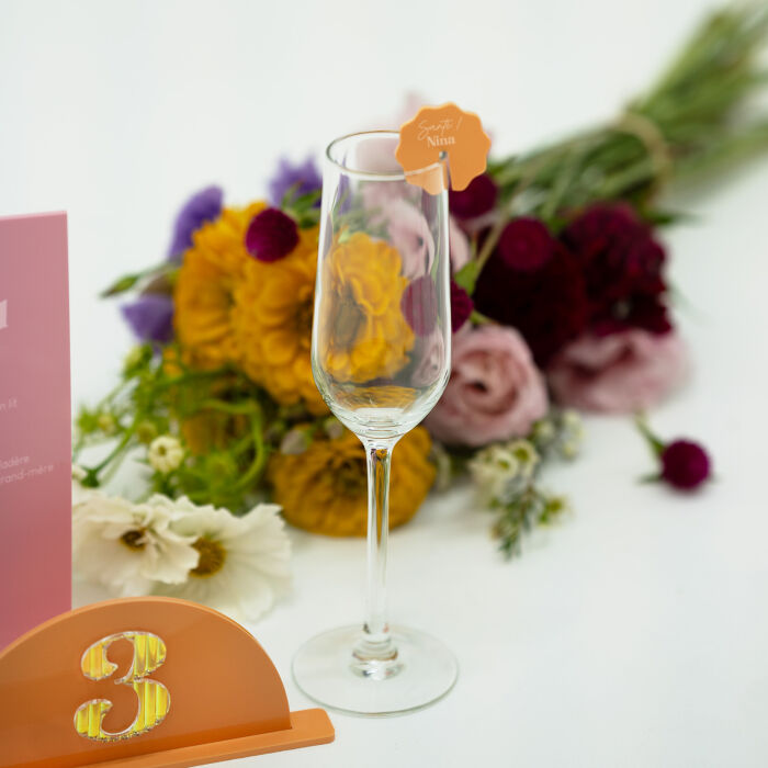 Marque-verre personnalisé prénoms invités acrylique orange 36x35 mm - Pop