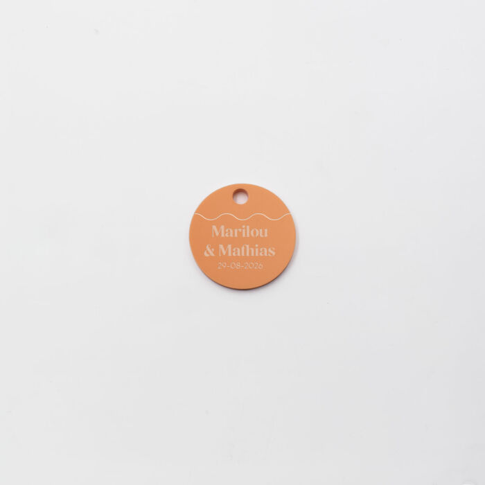Etiquette cadeau personnalisée prénoms mariés acrylique orange 35x35 mm - Pop