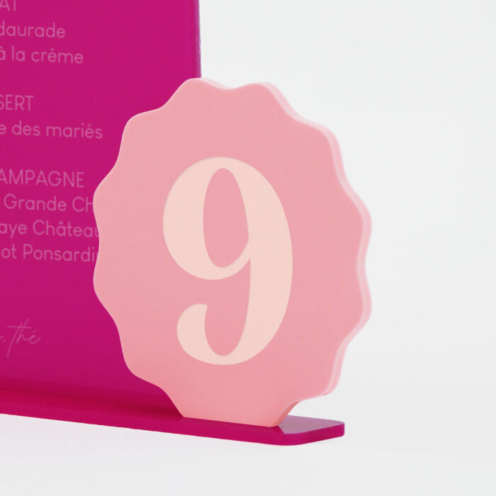 Menu personnalisé acrylique fuchsia 135x196 mm et numéro de table acrylique rose - Pop