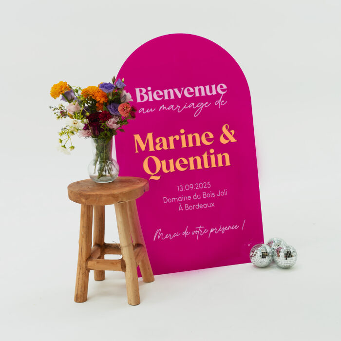 Panneau bienvenue personnalisé acrylique fuchsia 585x980 mm - Pop
