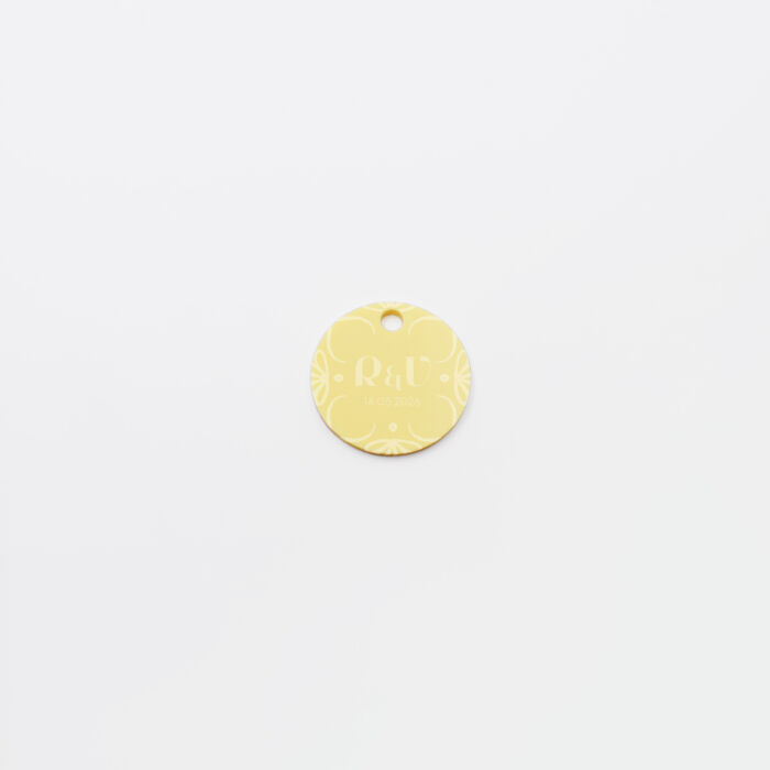 Etiquette cadeau personnalisée initiales mariés acrylique jaune pastel 3,5x3,5 cm - Blue Mediterraneo