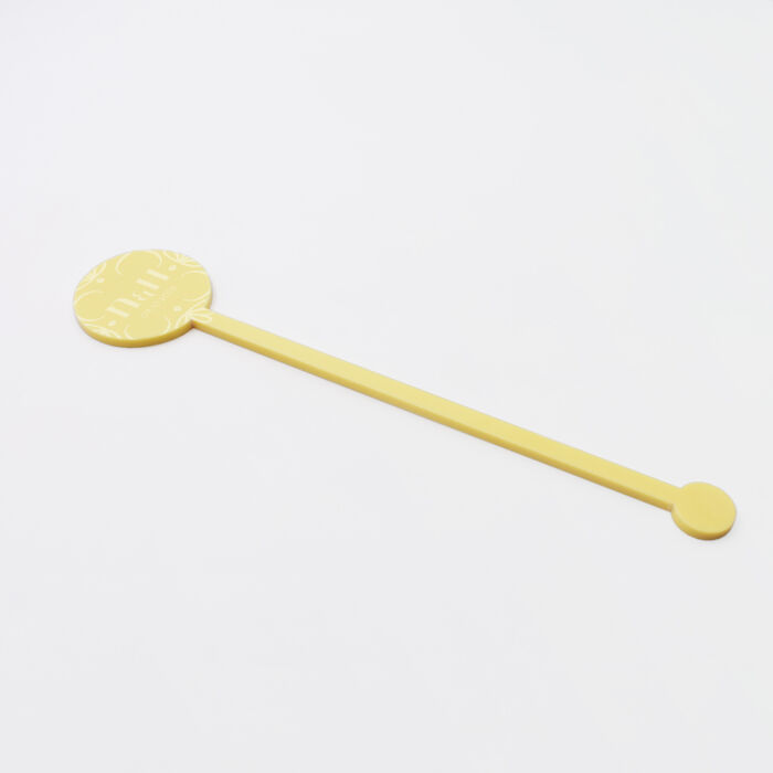 Touillette personnalisée initiales mariés acrylique jaune pastel 3x16 cm - Blue Mediterraneo