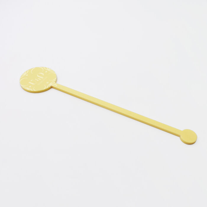 Touillette personnalisée initiales mariés acrylique jaune pastel 3x16 cm - Blue Mediterraneo