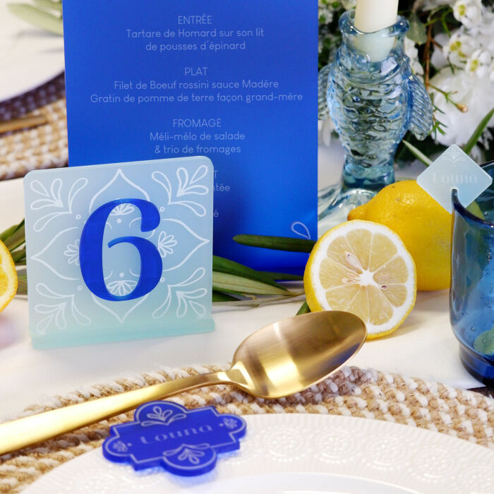 Numéro de table acrylique coloré 13x7 cm - Blue Mediterraneo