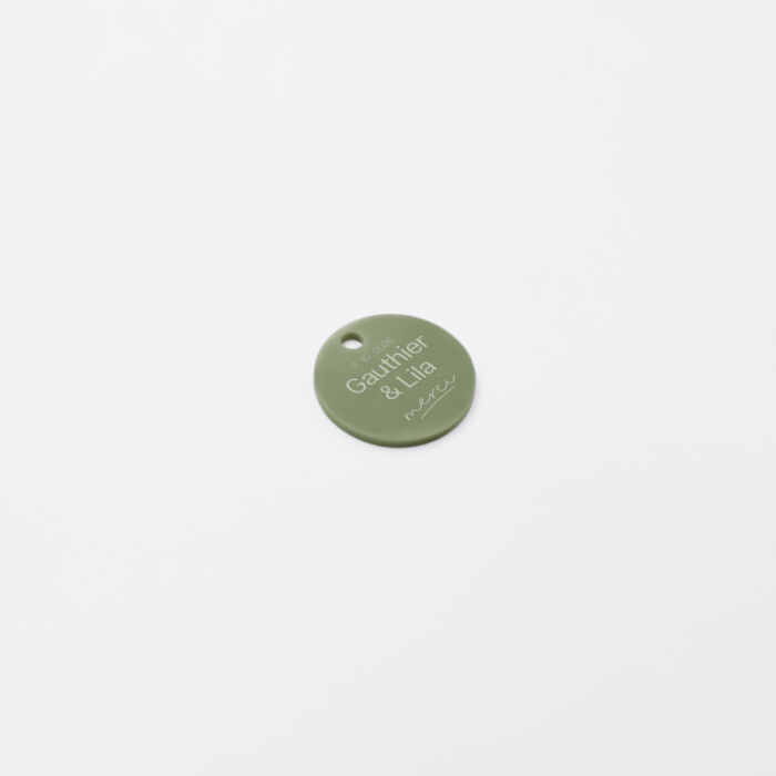 Etiquette cadeau mariage personnalisée prénoms mariés acrylique vert 3,5x3,5 cm - Garden