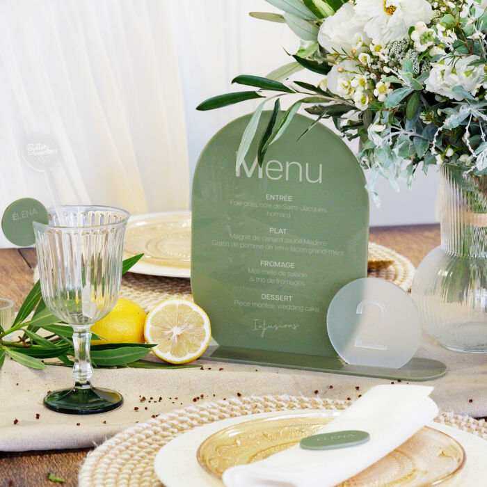 Menu mariage personnalisé acrylique vert 16x22 cm et numéro de table acrylique givré 8,5x8 cm - Garden