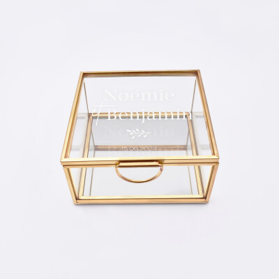 Boîte à alliances mariage personnalisée carrée prénoms mariés verre gravé 10x10x5 cm - Bohème