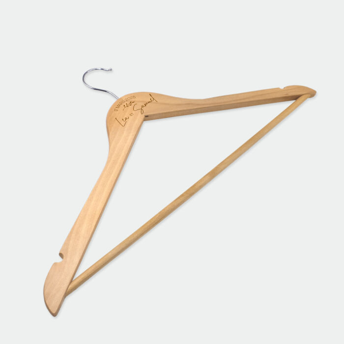 Cintre mariage personnalisé prénoms mariés bois 00x00 cm - Bohème