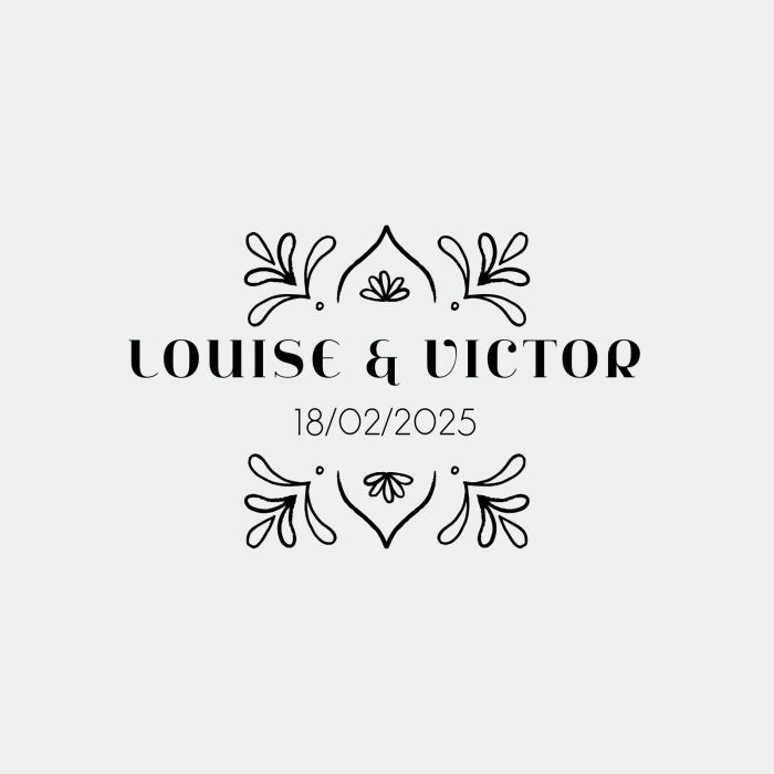 Cintre mariage personnalisé prénoms mariés ornement bois 45x23 cm - Blue Mediterraneo