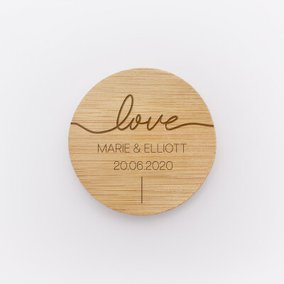 Décapsuleur mariage personnalisé prénoms mariés illustration Love bois 6x6 cm - Garden