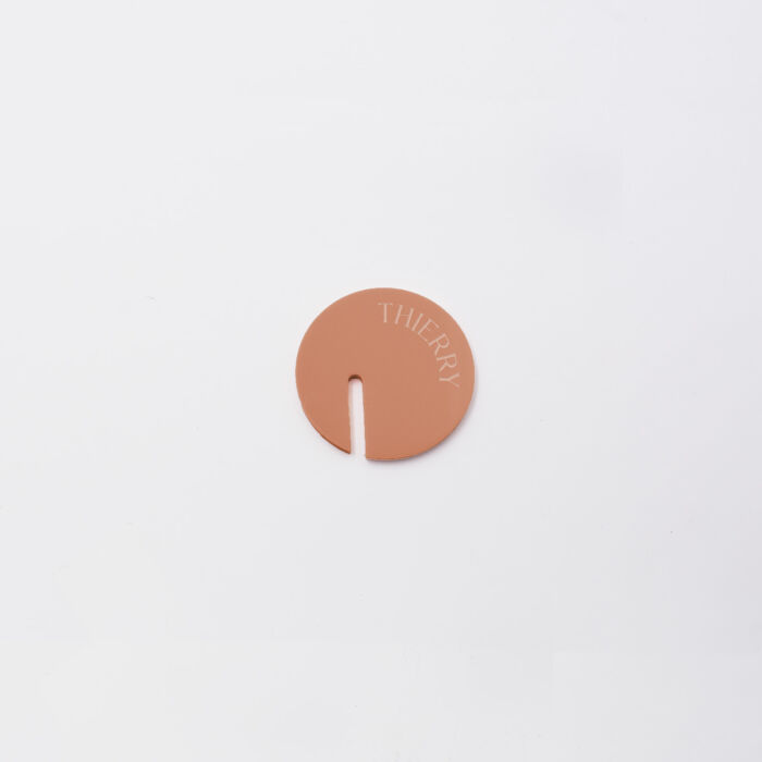 Marque-verre mariage personnalisé prénoms invités acrylique terre brûlée 4x4 cm - Terracotta