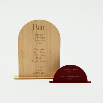 Signalétique bar double mariage personnalisée bois et acrylique rouge carmin - Terracotta