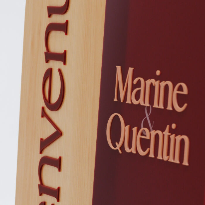 Panneau bienvenue double mariage personnalisé acrylique rouge carmin et bois - Terracotta